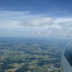 Flugwegposition um 11:58:49: Aufgenommen in der Nähe von Gemeinde Hörbich, Hörbich, Österreich in 2046 Meter